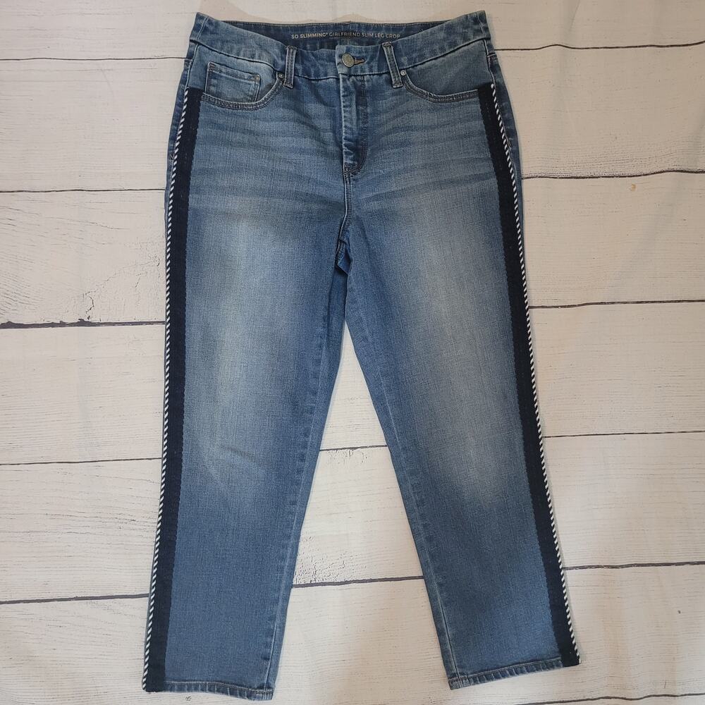 Chico's Size 0.5 US 6 So Slimming Girlfriend Slim Leg Crop Side Stripe‎ Jean